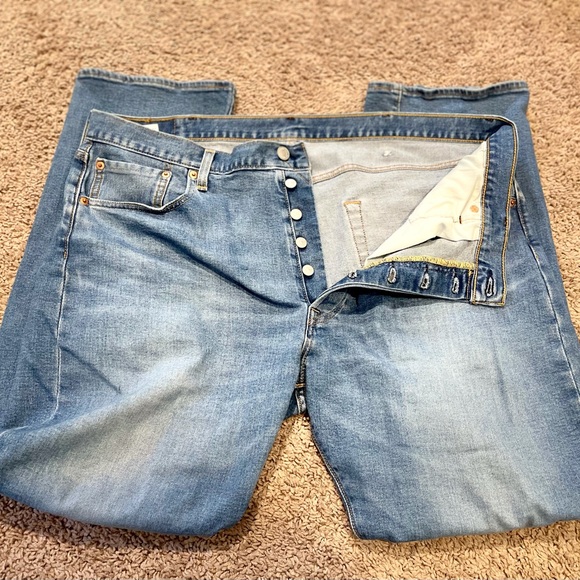 Levi’s Button Fly 501 - Picture 4 of 4